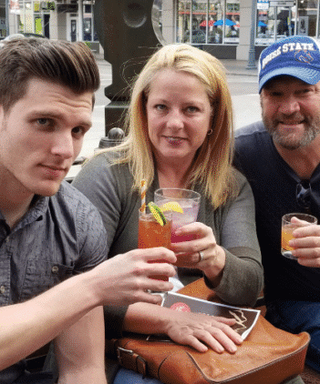 Indulge-Boise-Booze-Bites-Tour-Cocktails-at-The-Mode-Lounge-750x422